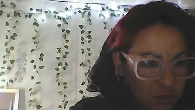 Snapshot of Erotic_nayma chatting on January 28, 2025, 6:16 am Erotic nayma online show from January 28, 2025, 6:16 am