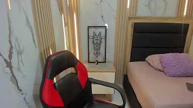 delilaquinn online show from October 17, 2025, 11:13 am