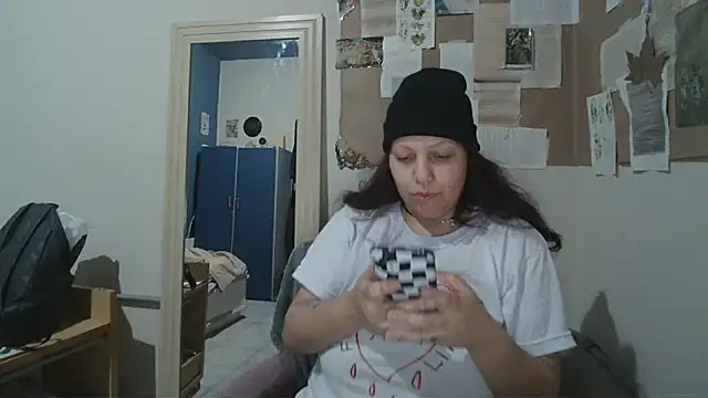 bbyedarling online show from October 16, 2025, 2:45 am