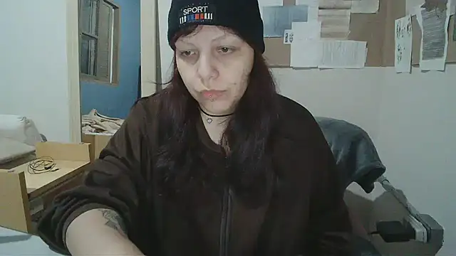 bbyedarling online show from October 31, 2025, 1:50 am