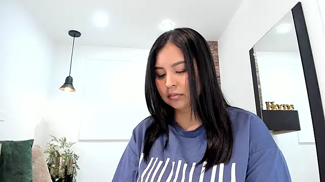  alaiasmile  online show from September 8, 2025, 7:13 pm