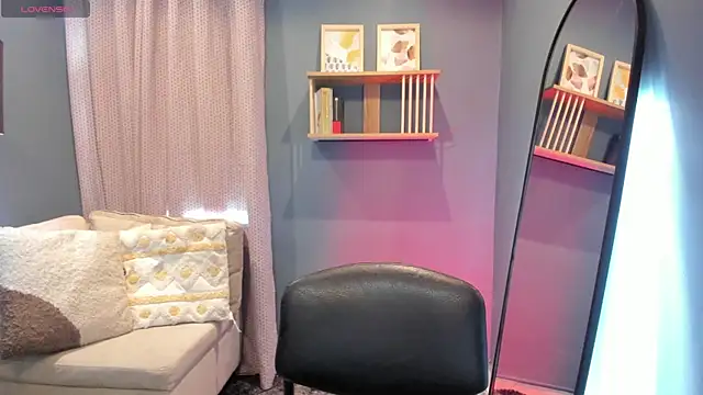 Snapshot of _alaiasmile_ chatting on June 12, 2026, 7:35 pm alaiasmile online show from June 12, 2026, 7:35 pm