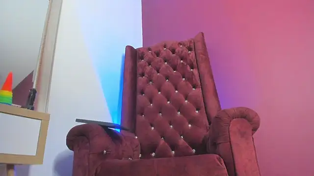 Sarah Mistress  online show from December 31, 2024, 5:40 pm