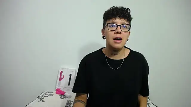 alex noa online show from February 25, 2025, 7:58 pm