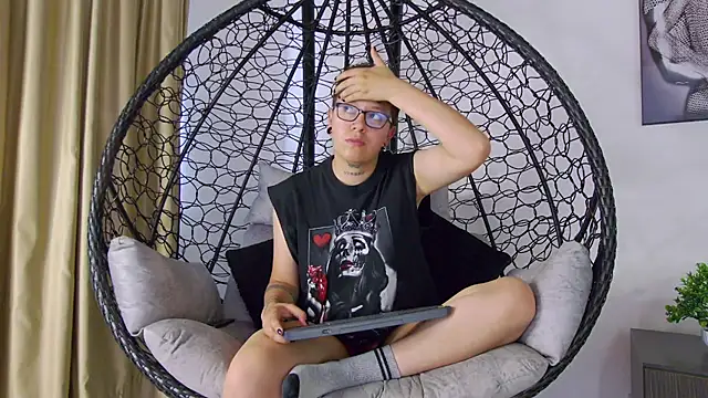 alex noa online show from March 2, 2026, 7:21 pm