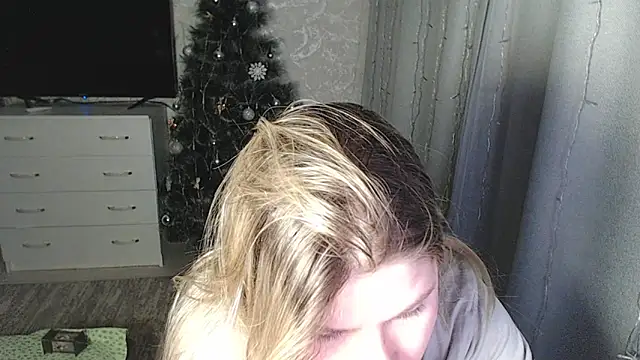 Snapshot of MelissaXKinky chatting on January 15, 2025, 7:23 pm MelissaXKinky online show from January 15, 2025, 7:23 pm