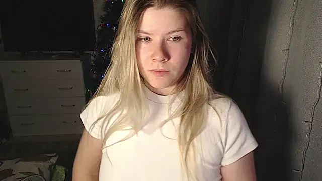 Snapshot of MelissaXKinky chatting on January 16, 2025, 5:23 pm MelissaXKinky online show from January 16, 2025, 5:23 pm