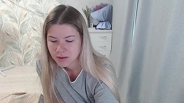 Snapshot of MelissaXKinky chatting on September 11, 2025, 2:44 am MelissaXKinky online show from September 11, 2025, 2:44 am