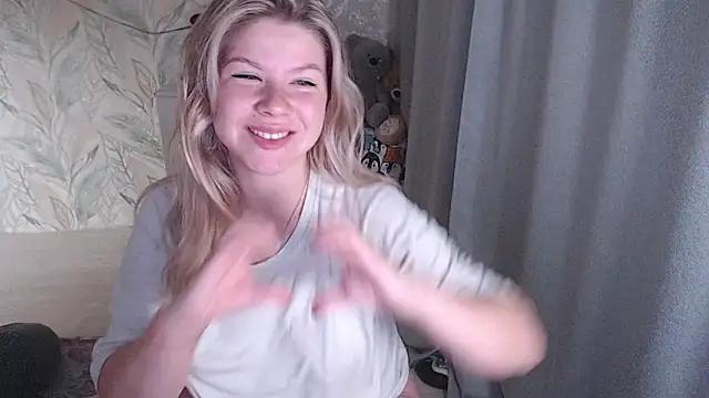 Snapshot of MelissaXKinky chatting on October 25, 2025, 7:30 pm MelissaXKinky online show from October 25, 2025, 7:30 pm