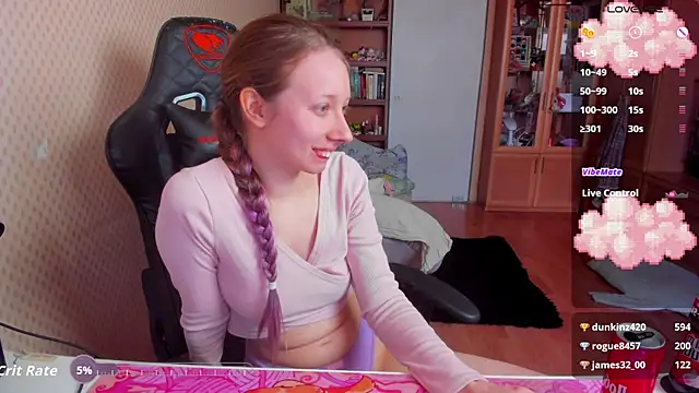 cutieMila online show from April 17, 2026, 8:28 am