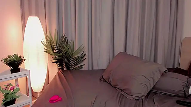 Snapshot of sexntease chatting on February 10, 2025, 8:53 pm sexntease online show from February 10, 2025, 8:53 pm