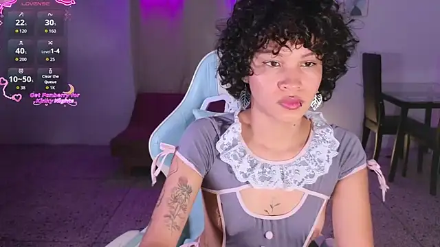 Peggy Funn online show from November 12, 2025, 12:44 am