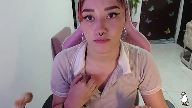 littleangel1 m online show from September 13, 2025, 8:52 pm