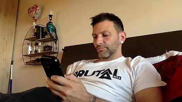 goroasroma90 online show from April 7, 2026, 5:02 pm