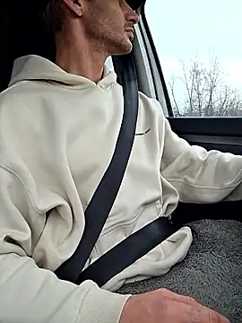 Snapshot of Zeefy chatting on February 12, 2026, 9:48 am Zeefy online show from February 12, 2026, 9:48 am