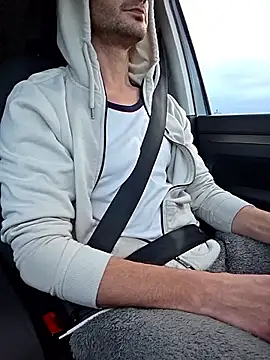 Snapshot of Zeefy chatting on February 13, 2026, 7:15 am Zeefy online show from February 13, 2026, 7:15 am