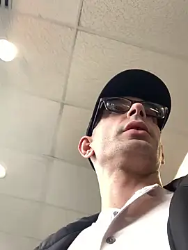 hailzeffn online show from April 2, 2026, 10:18 pm