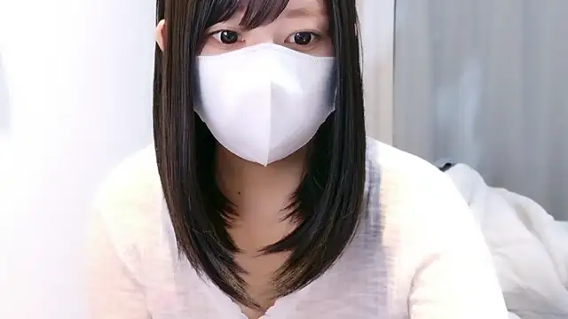 YUTSU KI online show from June 11, 2026, 1:42 pm