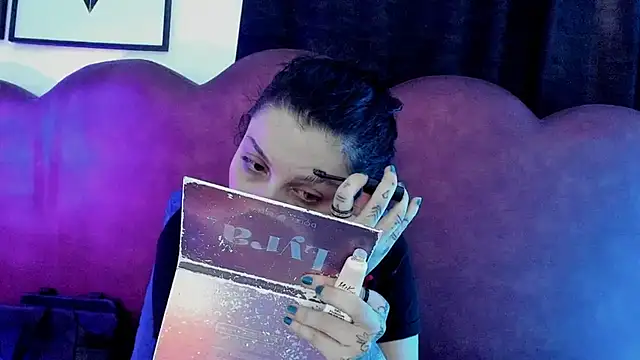 Snapshot of sophy_rock chatting on July 7, 2026, 4:00 pm sophy rock online show from July 7, 2026, 4:00 pm