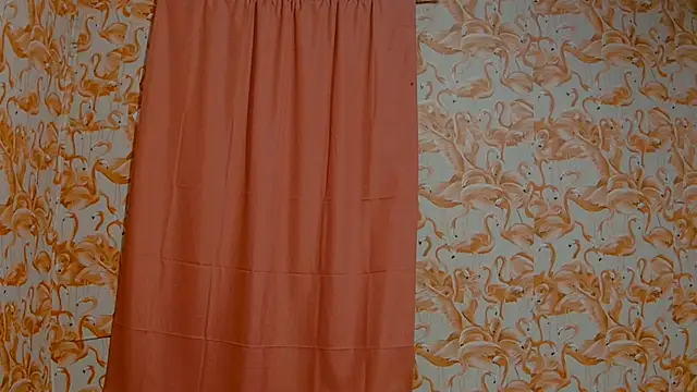 strawberrysmoothie online show from January 3, 2025, 12:43 am