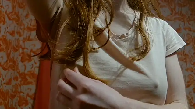 strawberrysmoothie online show from January 20, 2025, 3:48 am