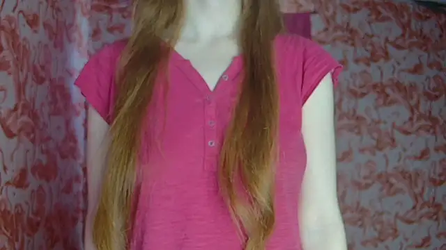 Snapshot of strawberrysmoothie chatting on June 10, 2026, 4:39 pm strawberrysmoothie online show from June 10, 2026, 4:39 pm