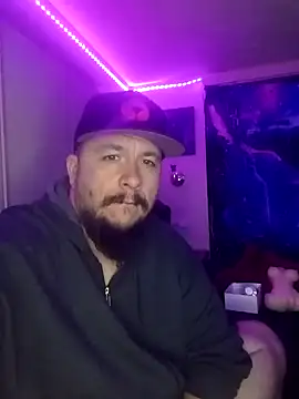 Snapshot of Spunonymous chatting on December 25, 2024, 7:03 am Spunonymous online show from December 25, 2024, 7:03 am