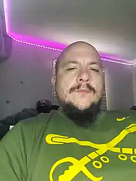 Snapshot of Spunonymous chatting on January 28, 2025, 1:49 pm Spunonymous online show from January 28, 2025, 1:49 pm