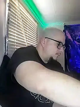 Snapshot of Spunonymous chatting on February 14, 2025, 4:52 pm Spunonymous online show from February 14, 2025, 4:52 pm