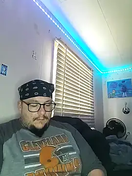 Snapshot of Spunonymous chatting on March 4, 2025, 9:54 pm Spunonymous online show from March 4, 2025, 9:54 pm