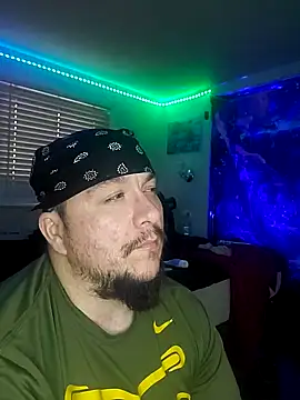 Snapshot of Spunonymous chatting on March 11, 2025, 11:26 pm Spunonymous online show from March 11, 2025, 11:26 pm