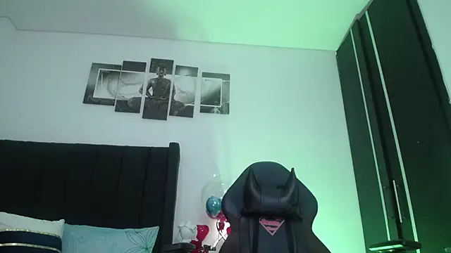 muscle ares online show from February 18, 2025, 10:49 am