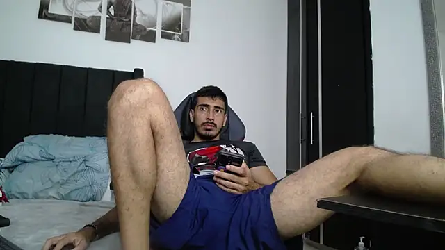 muscle ares online show from March 15, 2025, 3:48 pm