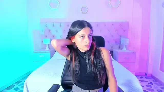 Agathaargent  online show from October 17, 2025, 4:26 am