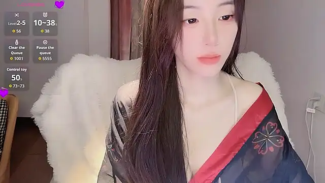 Snapshot of Duomiz chatting on February 14, 2026, 10:45 am Duomiz online show from February 14, 2026, 10:45 am