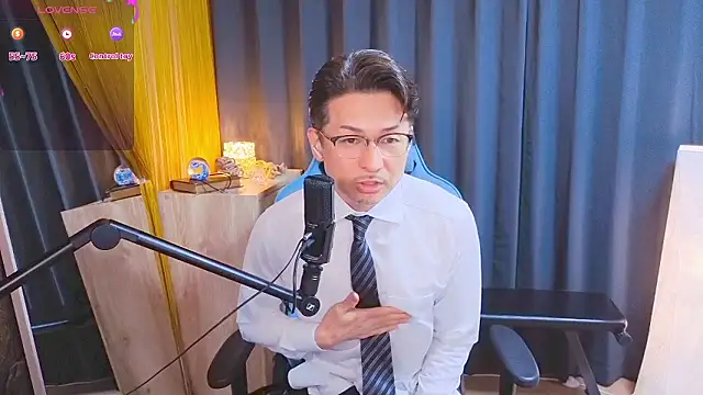 Snapshot of HARU-outdoor-x chatting on April 10, 2026, 2:22 pm HARU-outdoor-x online show from April 10, 2026, 2:22 pm