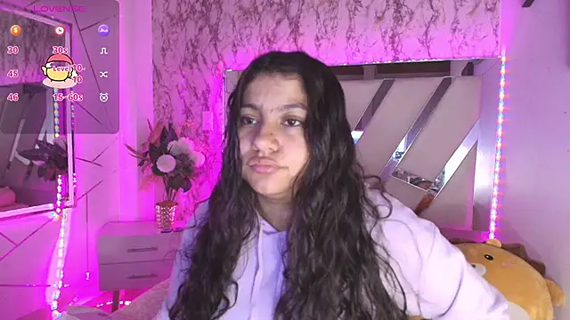 Miaa Smiith1 online show from December 10, 2024, 11:32 am