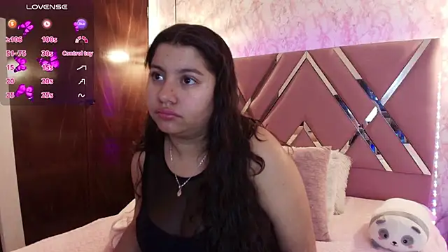 Miaa Smiith1 online show from March 4, 2025, 12:22 pm