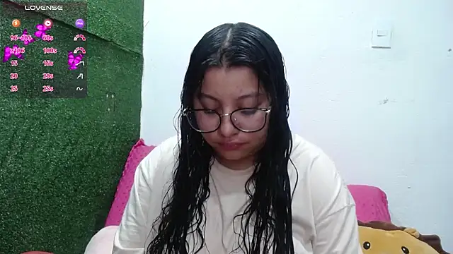 Miaa Smiith1 online show from November 6, 2025, 10:05 am