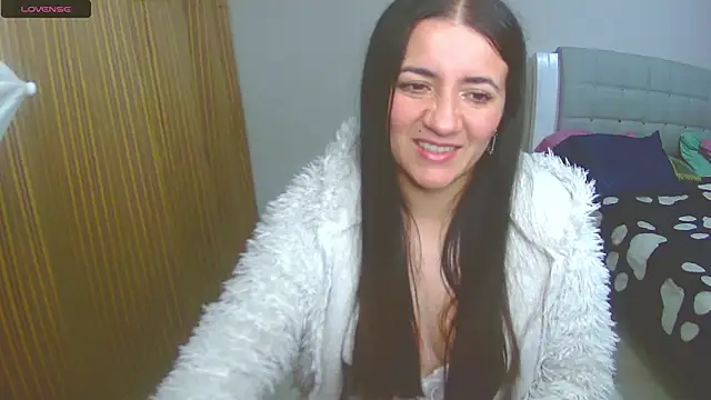 Dayanna Smitt online show from February 14, 2025, 2:07 am