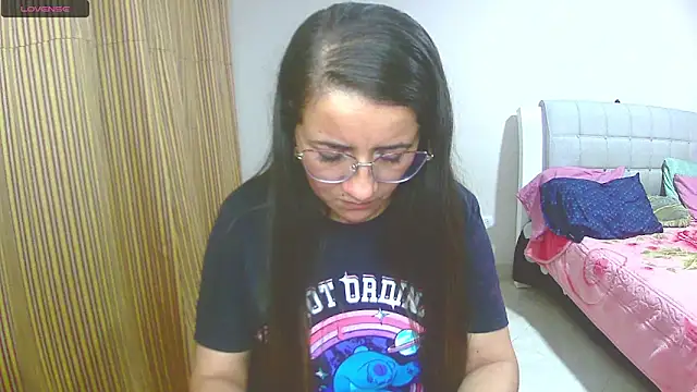 Dayanna Smitt online show from March 5, 2025, 4:45 am