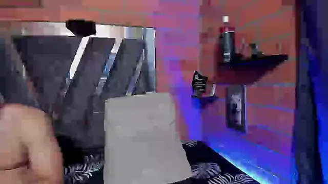 Snapshot of sainix_ chatting on December 11, 2024, 2:52 am sainix  online show from December 11, 2024, 2:52 am