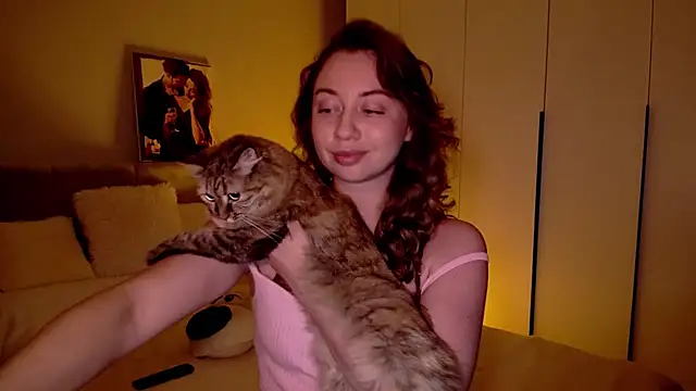 DanielaWisse online show from June 12, 2026, 8:41 pm