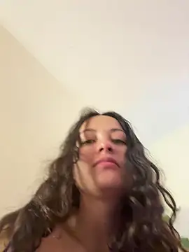 Snapshot of Megan_Rodrigo chatting on March 25, 2026, 12:33 pm Megan Rodrigo online show from March 25, 2026, 12:33 pm