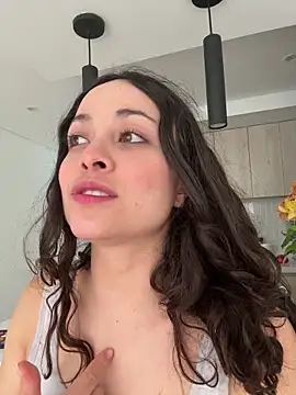 Snapshot of Megan_Rodrigo chatting on June 18, 2026, 10:14 pm Megan Rodrigo online show from June 18, 2026, 10:14 pm