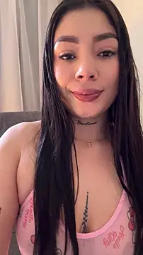 Snapshot of Roxanne_08 chatting on March 21, 2026, 7:17 pm Roxanne 08 online show from March 21, 2026, 7:17 pm