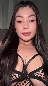 Snapshot of Roxanne_08 chatting on April 1, 2026, 8:39 pm Roxanne 08 online show from April 1, 2026, 8:39 pm