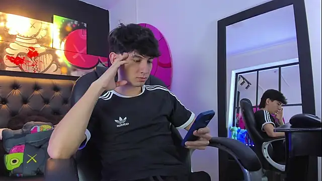 Santi delacruz online show from December 12, 2024, 2:00 pm