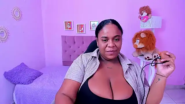 Snapshot of bbw_charlote chatting on March 26, 2026, 12:22 pm bbw charlote online show from March 26, 2026, 12:22 pm