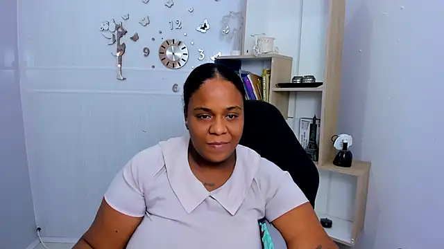 Snapshot of bbw_charlote chatting on June 22, 2026, 12:24 pm bbw charlote online show from June 22, 2026, 12:24 pm